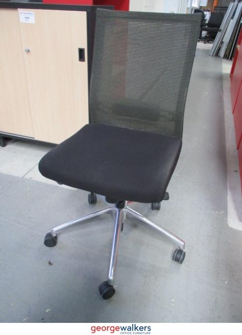 PR4875 - Black Mesh Office Chair