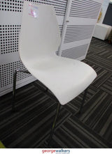 PR4953 - White Café Chair