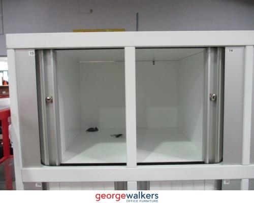 PR3993 - White 20 Door Locker