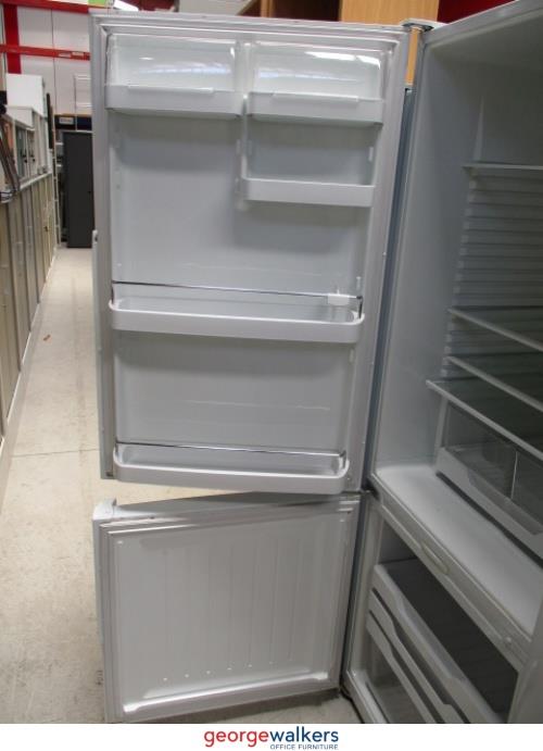 PR5573 - White Fisher & Paykel Refrigerator