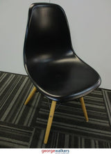 PR5686 - Black Workspace Eames Moulded Plastic Chair