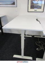 PR5650 - White  Electric Desk