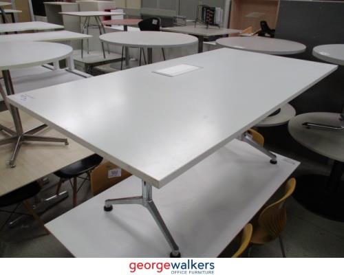 PR5688 - White  Meeting Table