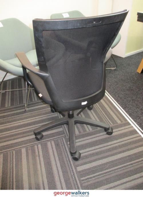 PR4950 - Black Boardroom Chair