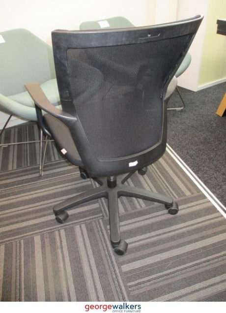 PR4950 - Black Boardroom Chair