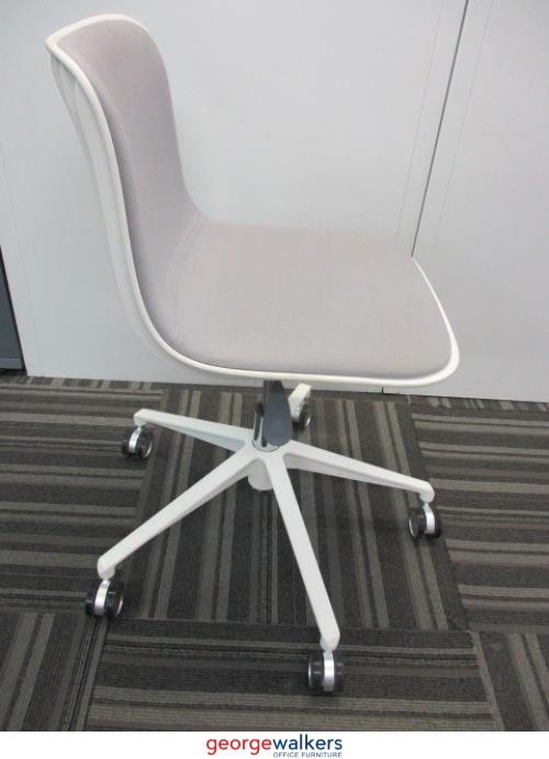 PR5709 - White/Grey Dragonfly  Meeting Chair