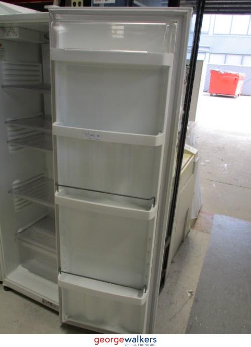 PR5574 - White Fisher & Paykel Refrigerator