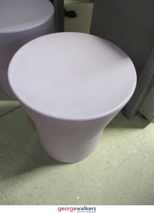 PR5699 - White Mauve Resin Stool