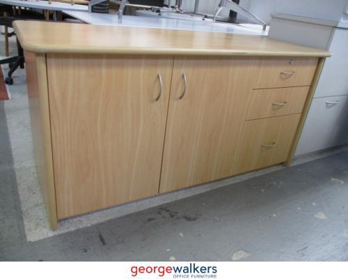 PR5601 - Tawa  Credenza