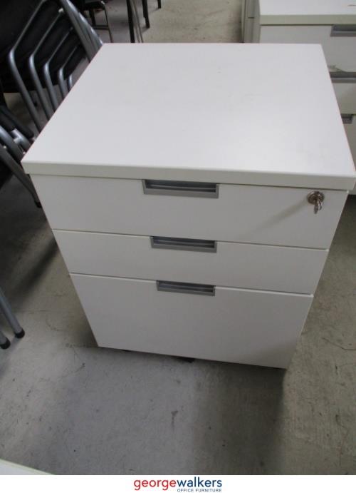 PR4663 White Mobile Drawers