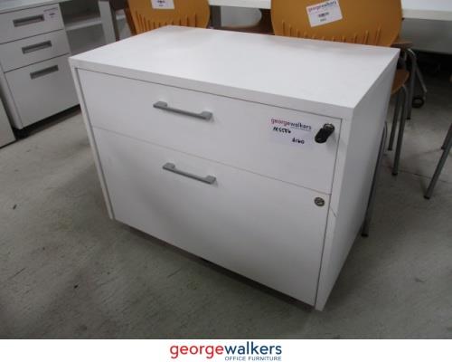 PR5586 - White  Credenza