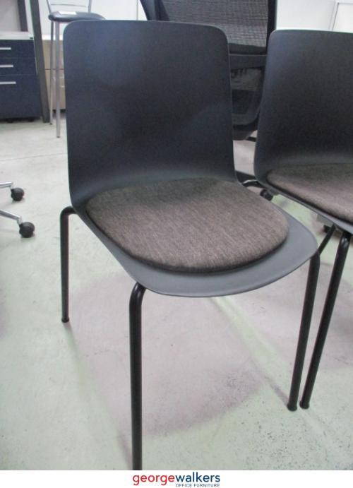 PR5134 - Black Reception Chair