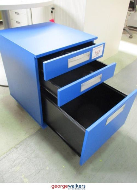 PR4874 - Blue Mobile Drawer