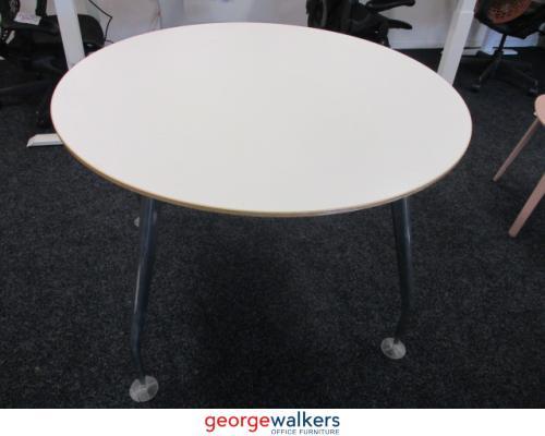 PR5396 - White Round Meeting Table