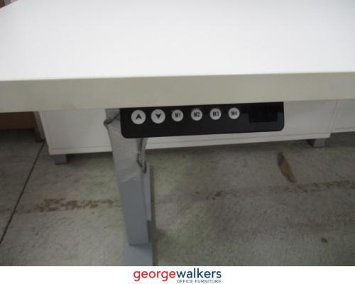 PR5431 - White Electric Desk