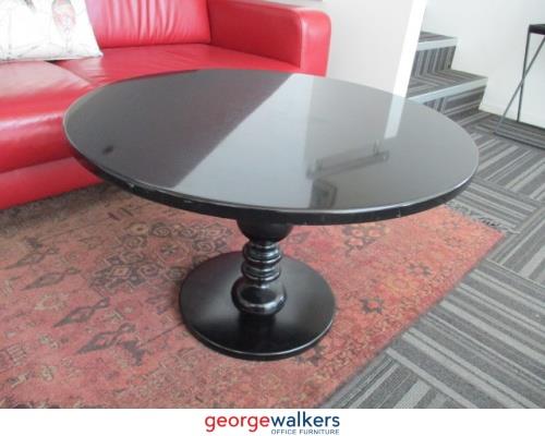 PR5698 - Black Gloss  Round Table