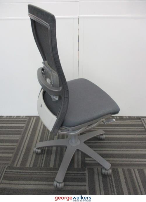 PR5651A - BULK 50 x Grey Formway Life Office Chair