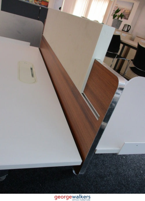 AH002A - Woodgrain Desk Mounted Partition