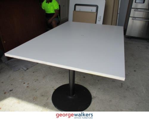 SM13 - White Meeting Table