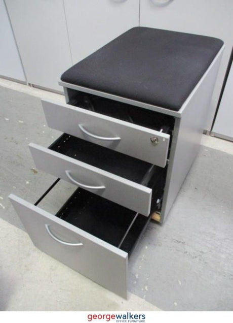 PR5585 - Grey Formway Drawer Mobile