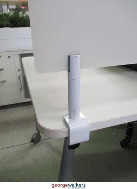 PR4624 - Perspex Desk Mounted Partition