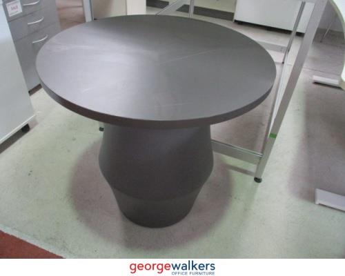 PR5696 - Grey  Round Table