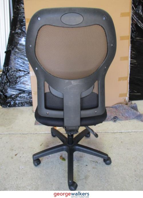 PR4453 - Black Office Chair