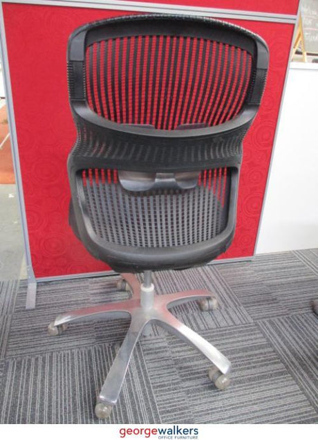 PR5201 - Black Formway Office Chair