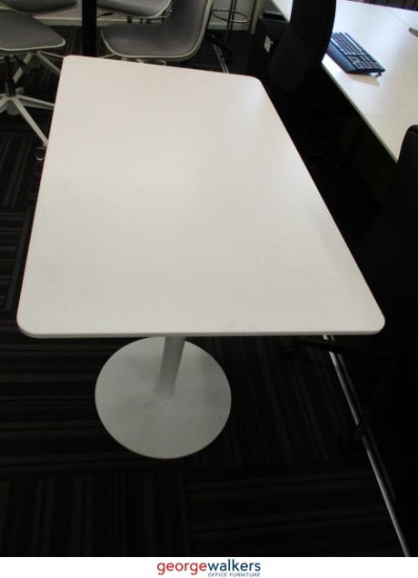 PR5720 - White  Office Table