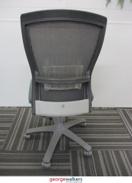 PR5651 - Black Formway Life Office Chair