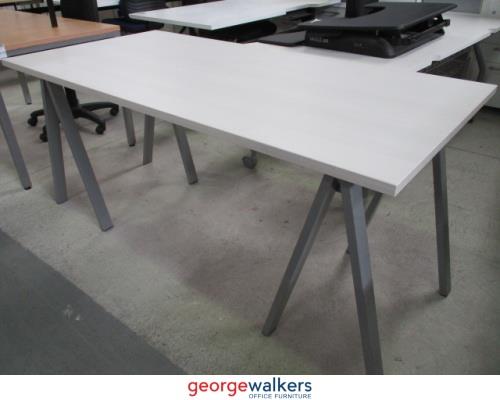 PR4468 - Silver Straight Desk