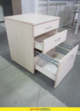 PR4836 - Maple Mobile Drawers