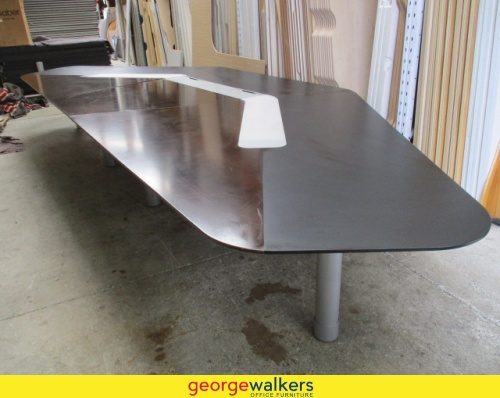 CBR4427 - Custom Made Boardroom Table