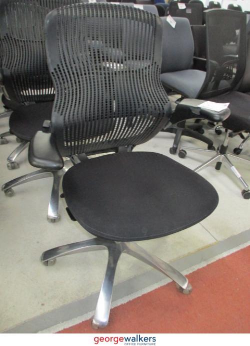 PR5015 - Black Formway Office Chair