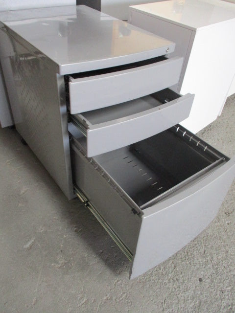 PR3515 - Silver Mobile Drawer  3 Drawer