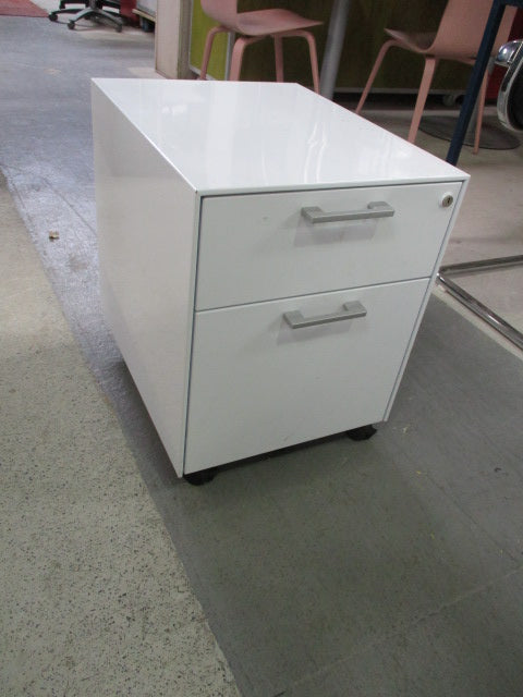 PR4783 - White Mobile Drawer