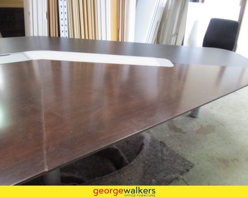 CBR4427 - Custom Made Boardroom Table