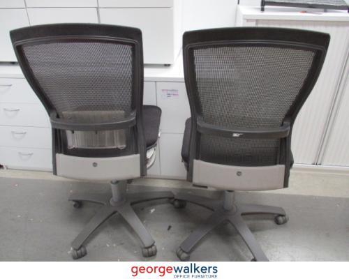 PR5058 - Grey Formway Life Chair