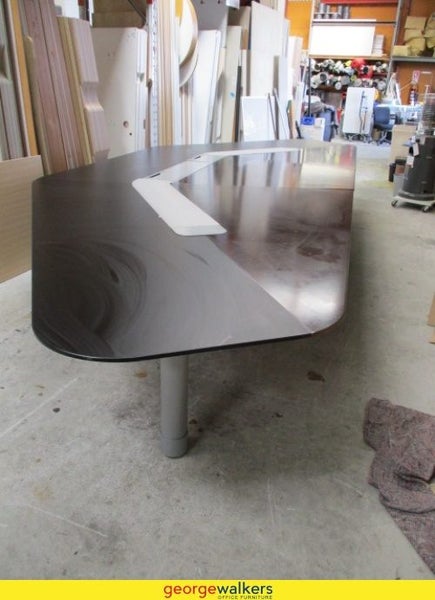 CBR4427 - Custom Made Boardroom Table