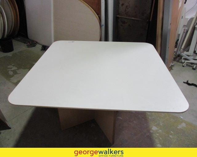SD0013 - White Meeting Table
